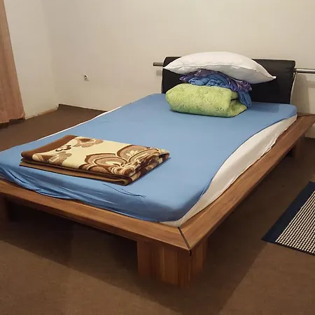 Bakir's Holiday Hause Bed & Breakfast Visoko