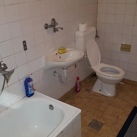 Bakir's Holiday Hause Bed & Breakfast Visoko